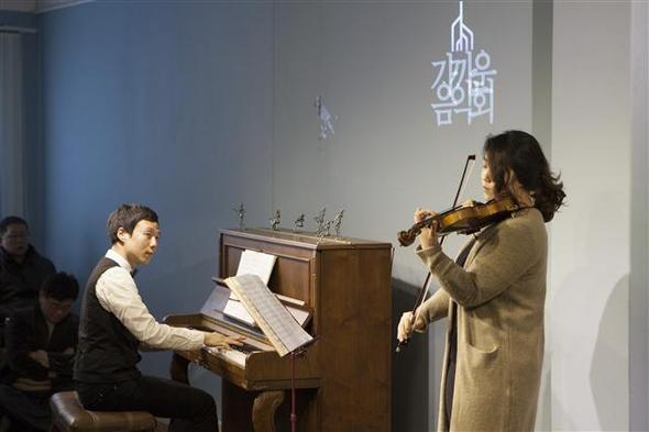 지난 2월부터 서촌갤러리에서 새롭게 시작한 ‘가까운 음악회’. 프로젝트 와이에이시 제공