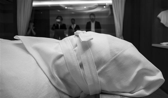 [타인의 시선] 죽음공부