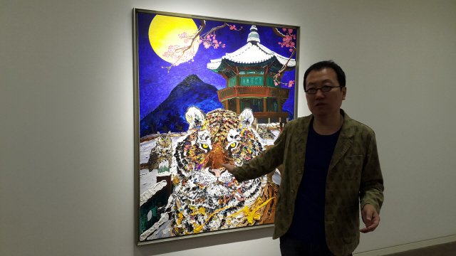 중견화가 사석원씨. 사진 노형석 기자