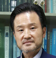 최윤 군산대 교수, 사진 군산대 제공.