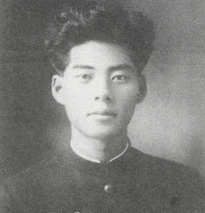 식민지시대 향토시인, 민속시인으로 널리 알려진 백석(白石.1912~1995). 평북 정주 출신인 그는 1936년 시집 ‘사슴‘을 간행하며 문단에 데뷔한 후 ‘통영‘(統營)‘ ‘오리‘ ‘탕약‘(湯藥)과 같은 토속적이고 향토색 짙은 서정시들을 발표했다. 한국전쟁 이후 재북시인으로 규정돼 작품 공개가 금지돼 오다가 1988년 납월북 문인 해금조치에 의해 전집이 간행되고 그의 문학세계에 대한 연구가 진행돼 왔다. (사진 = 연합뉴스)
