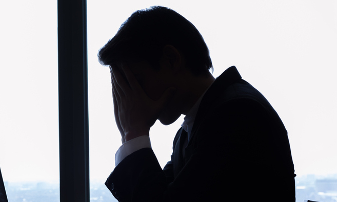 한국 노동시간 OECD 2위…임금은 중하위권 수준