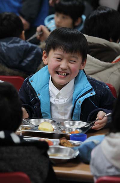 무상급식. 한겨레 자료