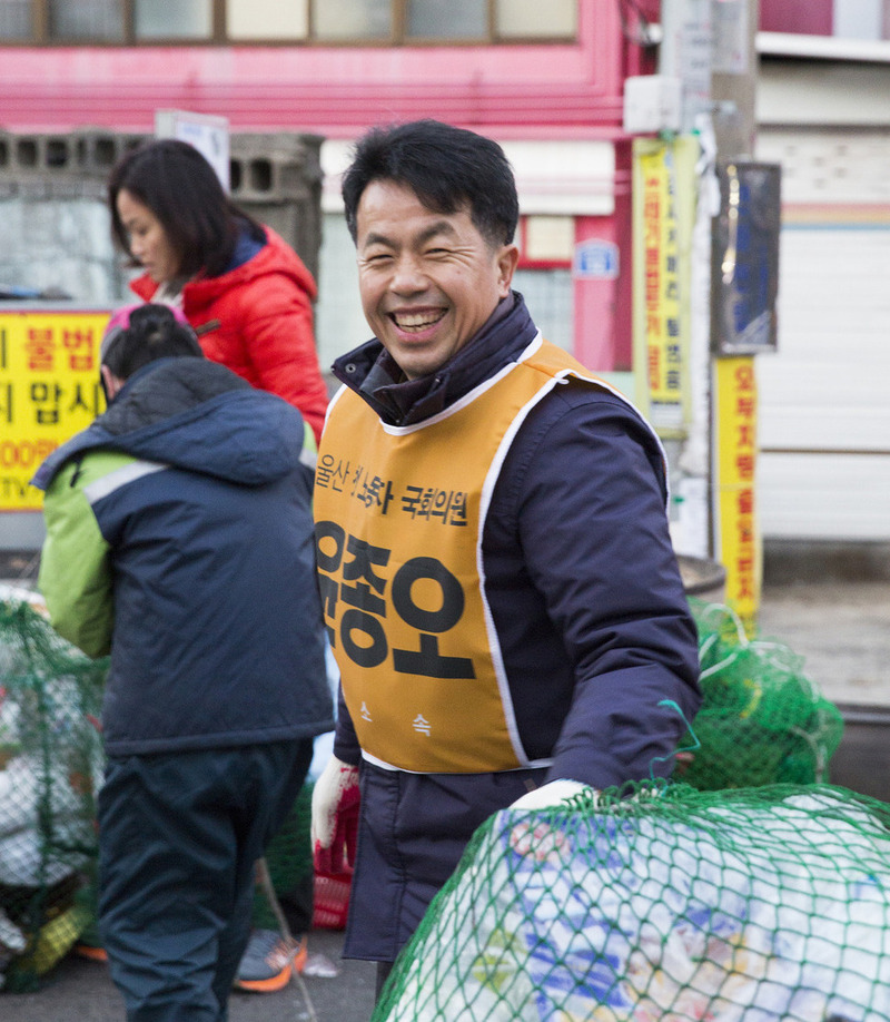 윤종오 무소속 울산 북구 국회의원 당선자.