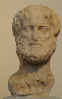 기원전 325~300년 사이에 제작된 작품을 로마 때 복제한 것으로 아테네에서 발굴되었다. 원래 헤르메스 기둥의 머리 부분으로 양면으로 얼굴이 조각되어 있다.