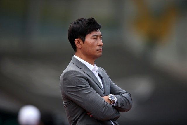 김도훈 인천 감독이 28일 탄천종합운동장에서 열린 K리그 클래식 성남FC와의 경기에서 선수들을 지켜보고 있다.