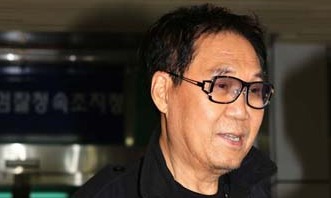 검찰, ‘대작 의혹’ 가수 조영남 불구속 기소