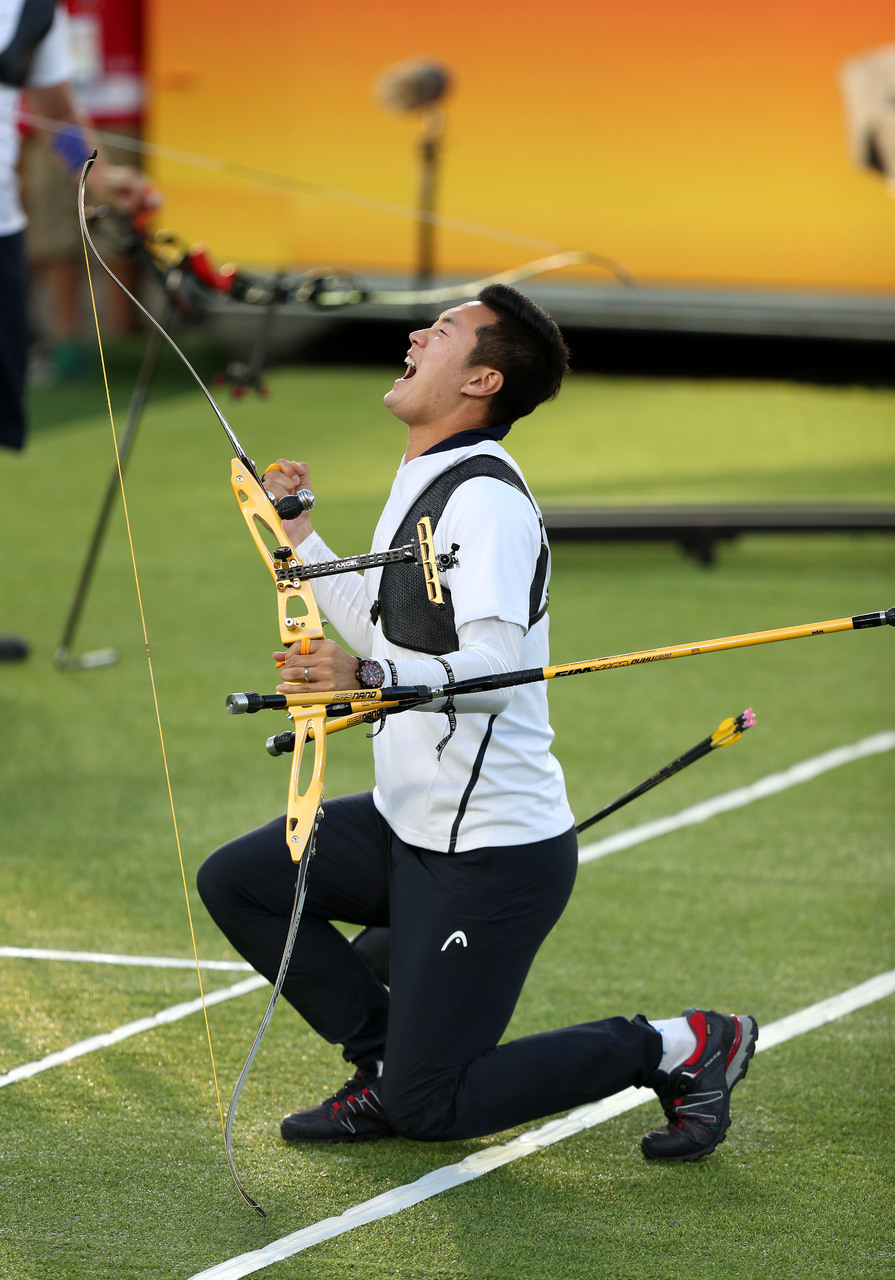 구본찬이 13일 오전(한국시각) 브라질 리우데자네이루 삼보드로무 경기장에서 열린 2016 리우올림픽 양궁 남자 개인전 결승에서 승기를 잡는 화살을 쏜 뒤 기뻐하고 있다. 리우데자네이루/올림픽사진공동취재단