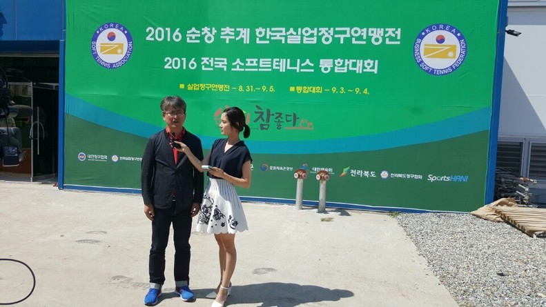 이계왕 대한정구협회 회장이 4일 <아이스포츠티비>와의 인터뷰에서 “내년 시도대항대회를 더 알차게 준비하겠다”고 밝히고 있다.