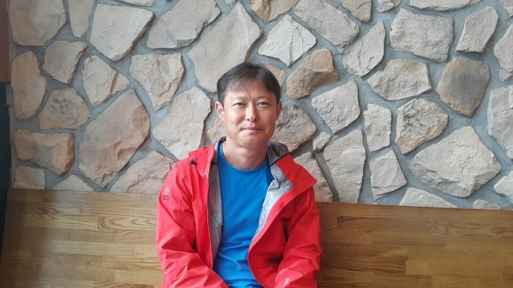 지난 9일 서울 잠실에서 만난 제주울트라트레일러닝대회 안병식 레이스디렉터는 “천혜의 자연환경을 자랑하는 제주가 세계 최고의 트레일러닝 코스가 될 것”이라고 했다. 권승록 기자