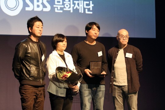 ‘2016 올해의 작가상’ 수상자들.