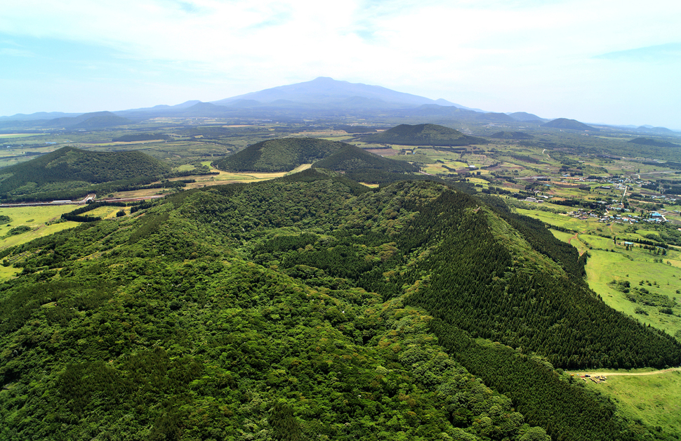 제주도 한라산 북동쪽 기슭에 위치한 &#4352;&#4453;&#4358;&#4462;&#4523;&#4363;&#4457;&#4357;&#4467;&#4535;. 제주/&#4361;&#4454;&#4352;&#4456;&#4363;&#4466;&#4361;&#4449;&#4523;&#4363;&#4455;&#4523;&#4352;&#4462;&#4363;&#4463;&#4523;&#4364;&#4454;&#4352;&#4457;&#4540; 제주