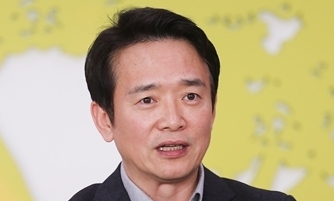남경필 “개헌논의 할 때 아냐…최순실 진실 해명이 우선”