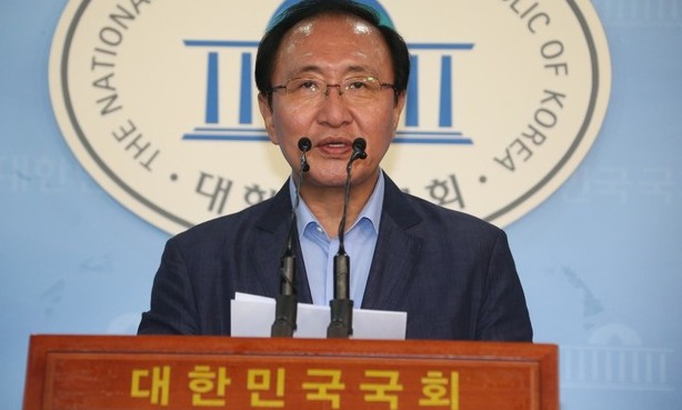 노회찬 “박 대통령, 권한 계속 고집한다면 방법은 탄핵뿐”