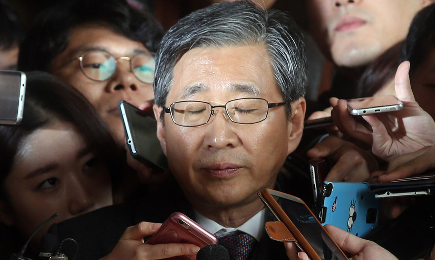 ‘CJ 이미경 퇴진 압박’ 조원동 검찰 출석…“참담하고 부끄럽다”