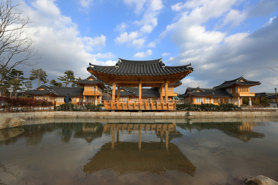 7일 준공된 강원 강릉 오죽한옥마을 전경 강릉시청 제공