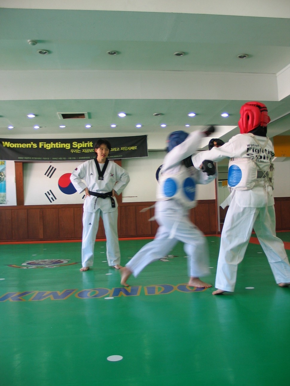 2006년 12월, 한국성폭력상담소가 연 여성주의 자기방어훈련 주말도장. 이유진 기자