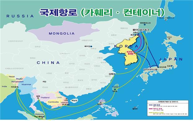 강원 속초항과 동해항을 중심으로 운항하고 있는 국제항로 모습. 붉은색 노선이 속초에서 출발해 러시아 자루비노항을 거쳐 육로로 중국 훈춘을 연결하는 백두산항로다. 강원도청 제공