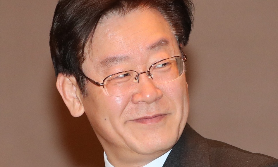 이재명 “문재인 대세론은 깨진다”