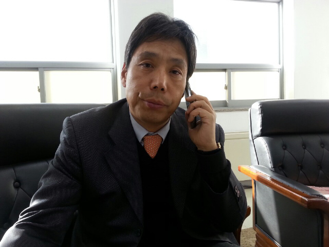 신문선(59) 명지대 기록전문대학원 교수 김경무 선임기자