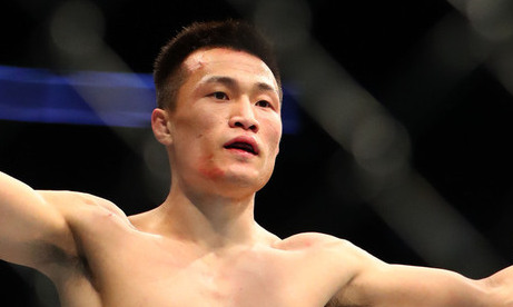 정찬성 ‘어퍼컷’, 3년6개월 만의 UFC 복귀전서 KO승