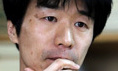 [세상읽기] 어리석은 자의 비 / 후지이 다케시