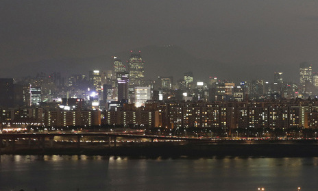 전국 아파트값 역대 최고…3.3㎡당 1047만원 