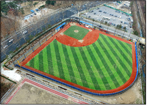 노원구 육사야구장. 서울시는 지난해 육군사관학교와 사용협약을 맺고 육사 안에 야구장을 만들었다. 서울시 제공