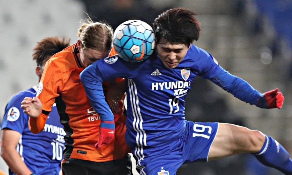 FC서울 우라와에 충격의 2-5패