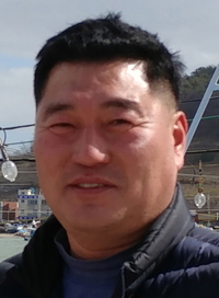 현진호 선장 김국관씨.