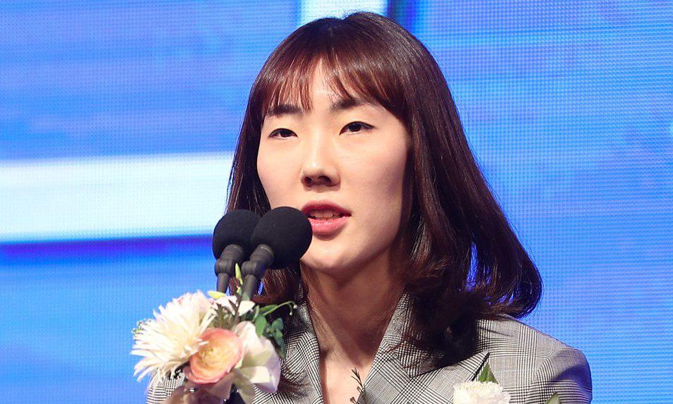 박혜진, 개인통산 3번째 MVP…신인상 박지수