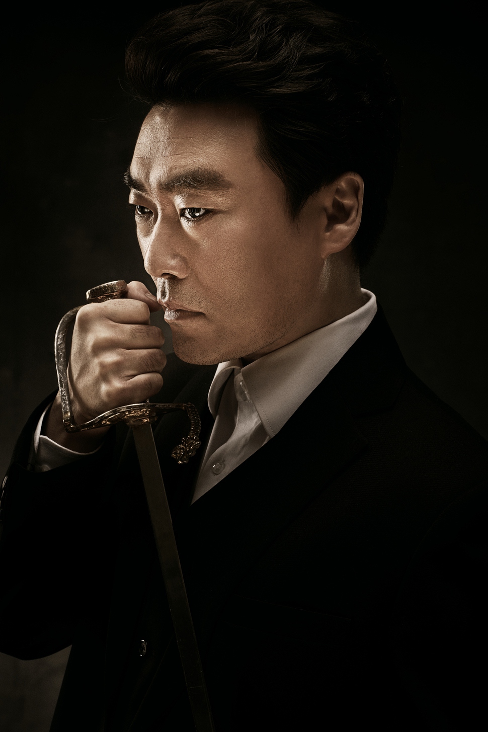 ‘의심의 아이콘’ 스쿨레 백작 역의 유성주 배우. 세종문화회관 제공