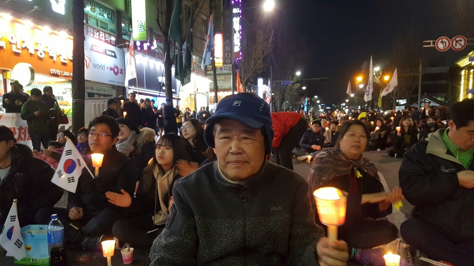 임안택씨(모자 쓴 이)