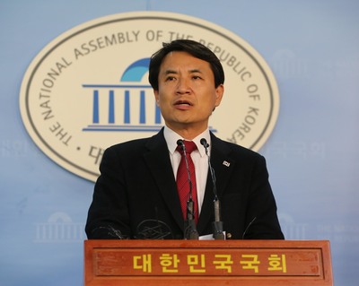 김진태 자유한국당 의원. 한겨레 자료사진