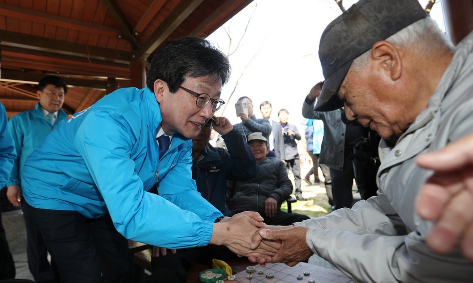 또 TK 찾은 유승민 ‘보수 적자’ 주도권 잡기