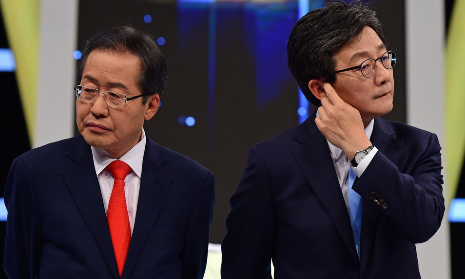 뇌물·성폭력 꺼내자 홍준표 “바른정당 의원들이 유 후보 덕 없다더라”