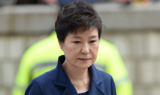 법원, 박근혜 전 대통령 첫 재판 방청권 추첨