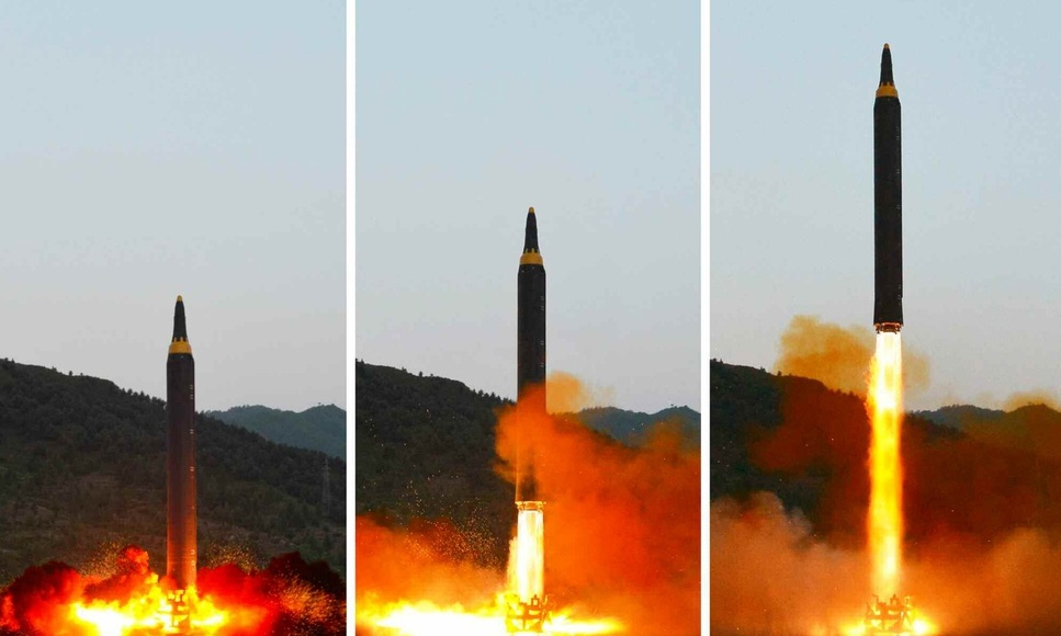 북 “미사일 2111㎞ 치솟아”…ICBM 개발 징검다리 놨나