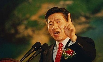 정치적인데 인간적인, 그래서 울컥하는
