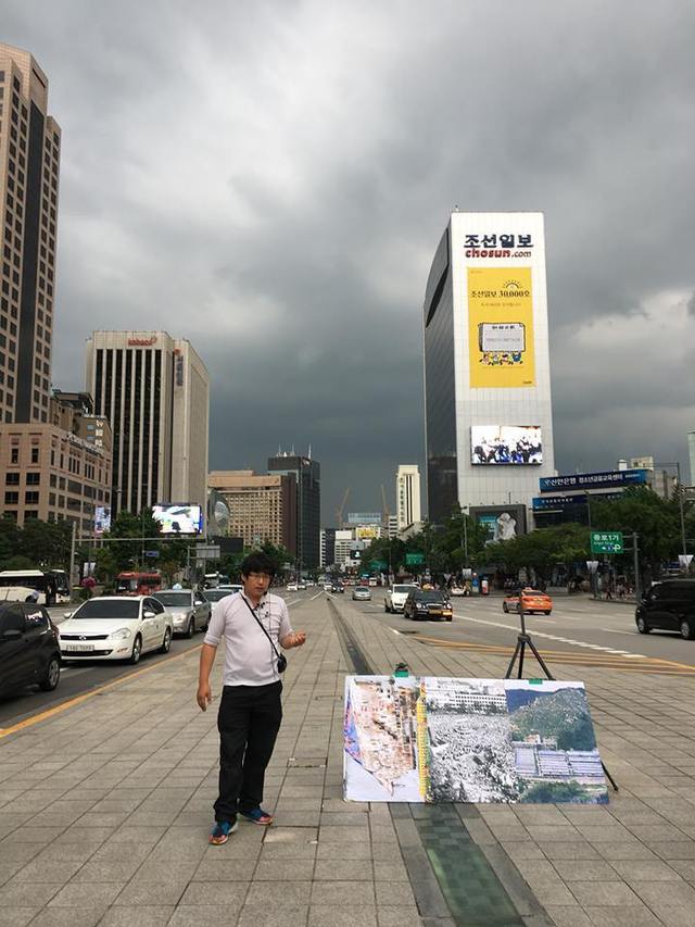 서울변방연극제 개막전에 나선 부산형제복지원 피해 생존자 한종선씨.