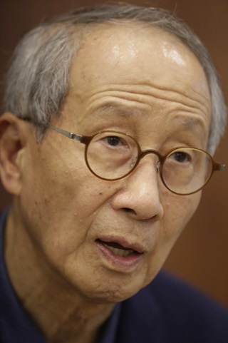 윤여준 전 환경부 장관. 한겨레 자료 사진