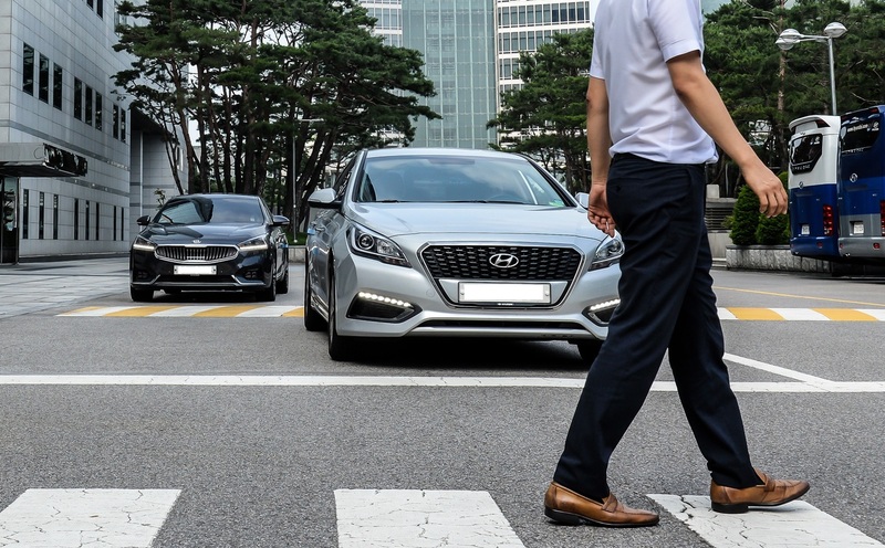 전방충돌방지보조(FCA) 기능을 적용한 현대기아차의 차량들. 현대기아차 제공