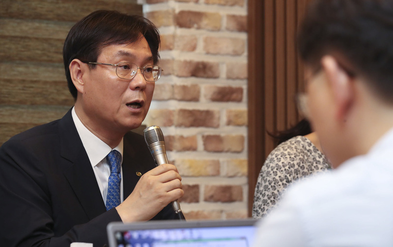이관섭 한국수력원자력 사장이 17일 오전 세종시 한 음식점에서 기자간담회를 하고 있다. 연합뉴스
