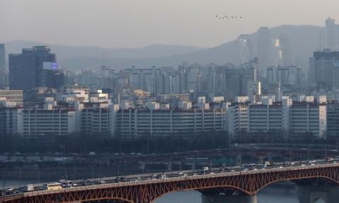 “부동산 투기 좌시 않겠다”…다주택자 대출 옥죌듯 