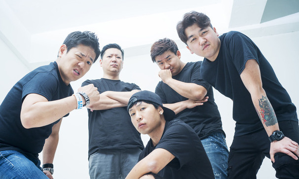 “전쟁 같았던 20년, 내친김에 끝을 보자”