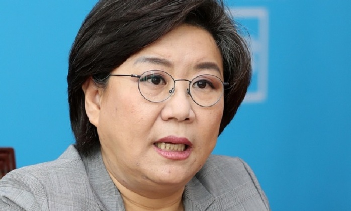 ‘사업편의 대가 금품수수’ 이혜훈 의원 기소의견 검찰 송치