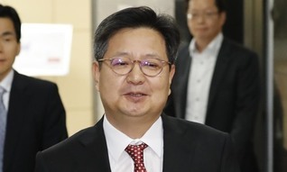 김장겸 사장 고용부 출석…부당노동행위 혐의 조사 받아