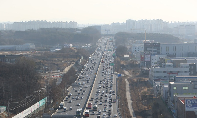 추석연휴 사흘간 고속도로 통행료 면제된다