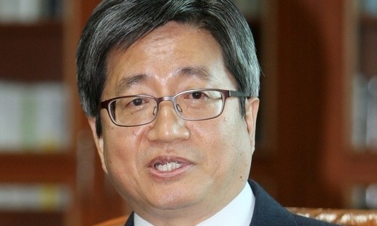 [한겨레 사설] 김명수 새 대법원장, 국민의 ‘사법 신뢰’ 되살리길