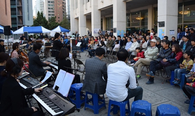 낮은 자에게 닫힌…‘교회의 문’을 열다